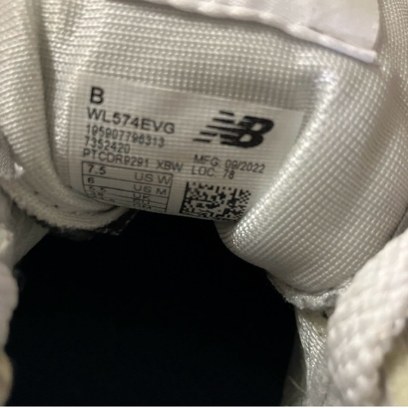 New Balance' Grey Sneakers 
Size: 7.5 - Picture 5 of 5